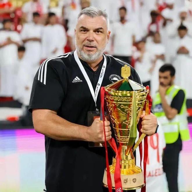 上海玄鸟VS香港金牛直播入口满级大佬降维打击？香港金牛死磕上海玄鸟，NBL总决赛杀疯了