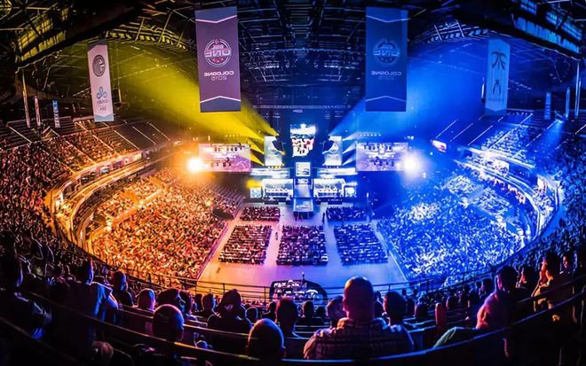 利兹联VS狼队比赛直播入口原创老特拉福德的鬼故事：曼联主场45年首负利兹，卡里克脸上挂不住